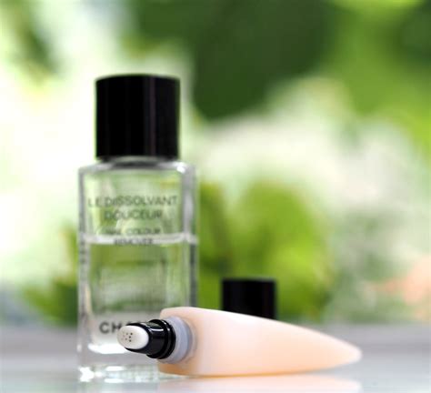 huile corps chanel|Chanel l'huile camelia nail treatment.